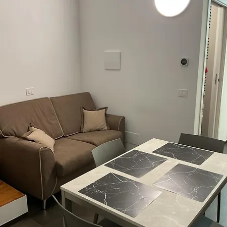 Moira Luxury Appartament דירה *